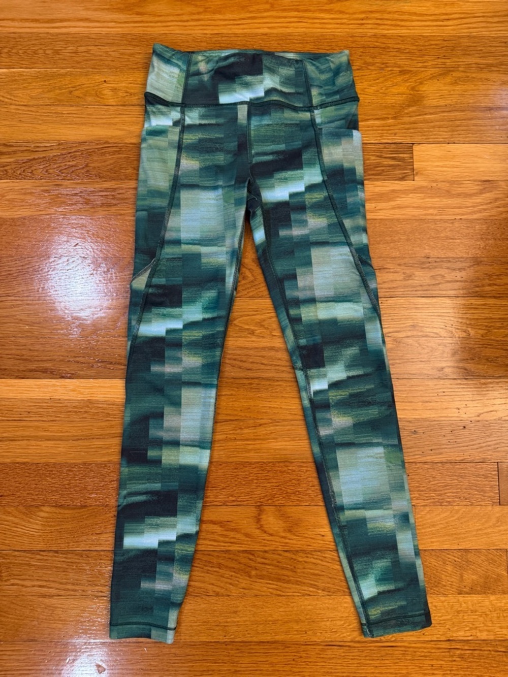 Athleta Girl High Rise Stash Your Treasures Tight Green Pixel - Girls Size L/12